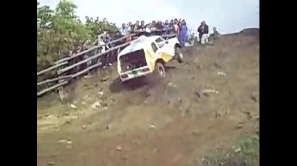 Lada Niva с двигател от Yamaha R1