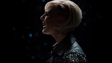 Превод! Sanna Nielsen - Undo