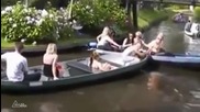 4 блондинки и 2 брьонетки в лодка - смях