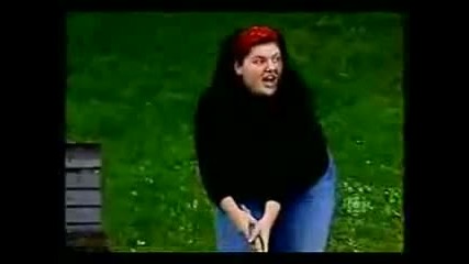 Скрита Камера мъж ходи по вода -луд смях