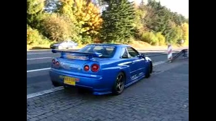 Жесток Skyline R34 Gtr 