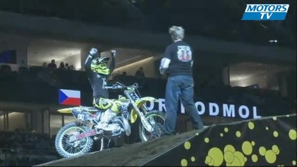 Victoire Podmol Night of the Jumps Berlin 2011