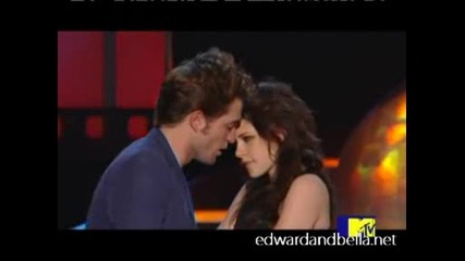 Mtv Awards - Best Kiss - Robert Pattinson & Kristen Stewart