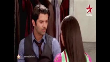 Arnav & Kushi-bol Na Halke Halke