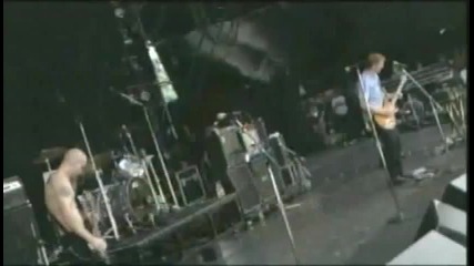 Queens of the Stone Age - Walking on the Sidewalks pt.2 (live @ Fuji Rock Festival 2002, Japan)
