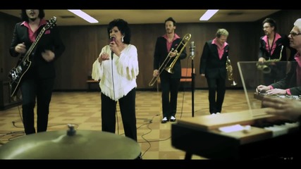 Wanda Jackson feat. Jack White - Thunder on the Mountain