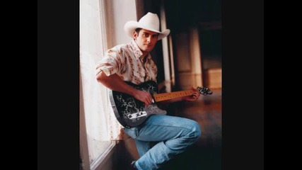 Brad Paisley - Holdin' On To You [превод на български]