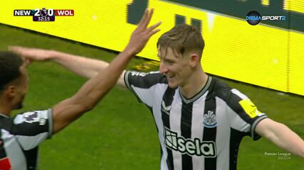 Newcastle United with a Goal vs. Wolverhampton Wanderers FC