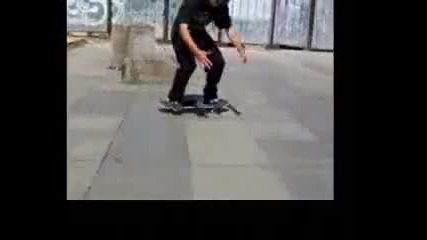 skateboard ollie 