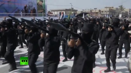 Парад на "армията на Махди" в Багдад