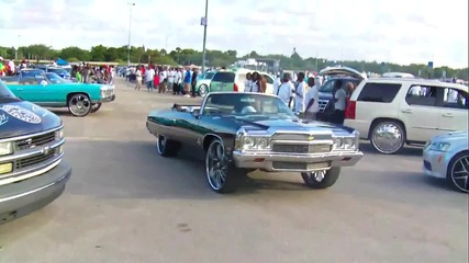 1971 Vert vs 1972 Vert Part 2 (east Coast Ryders_ 99 Jamz Carshow 2012)