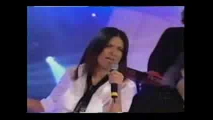 Laura Pausini - Escucha Atento