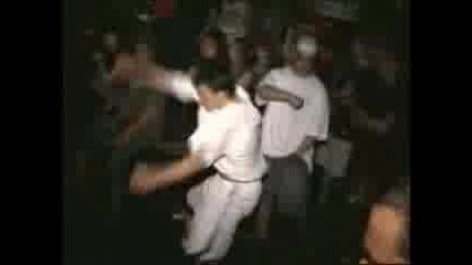 Pit - Violent Dancing