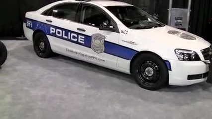 Gm unveils new 2011 V - 8 Caprice Police Car - 