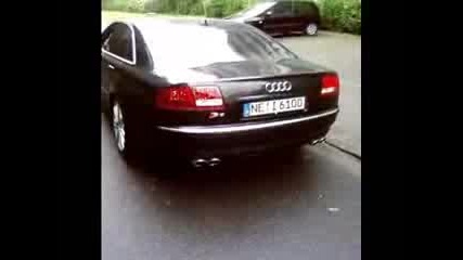 Audi S8 Black