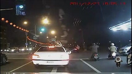 Луд моторист от Тайван