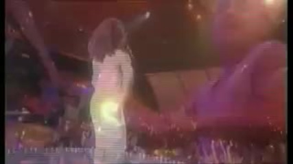 gloria estefan - conga - live 