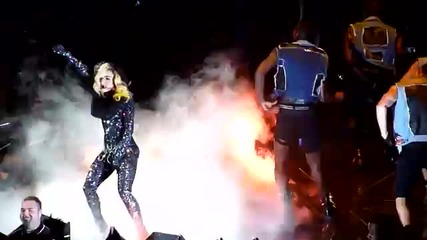 Lady Gaga - Poker Face - Live Rose Garden Portland United 
