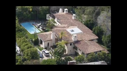 Miley Cyrus s new house pics 