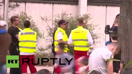 Germany: Refugee threatens to jump from 10-storey registration centre in protest