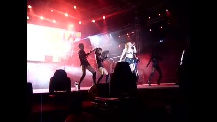 Miley Cyrus i love rock and roll colombia