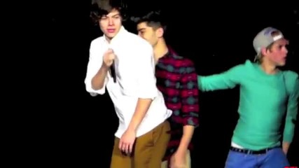 One Direction dancing Harlem Shake