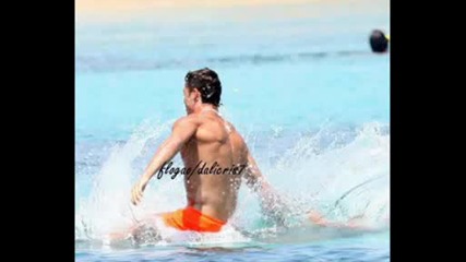 Нвиждани снимки на Cristiano Ronaldo !!!new!!!