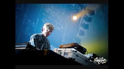 Sub Focus - Deep Space