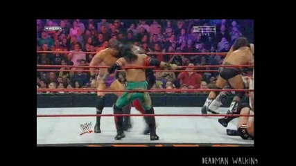 Mark Henry елиминира Yoshi Tatsu / Royal Rumble 2011 