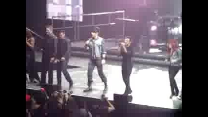Idol Tour Finale - Dont Stop Believing (staples Center)