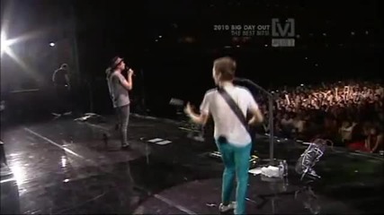 Muse - Back In Black live 2010
