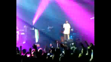 1 Snoop in bg.Snoop - Arata