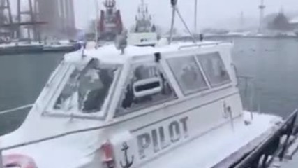 Пристанище Бургас, снежна виелица