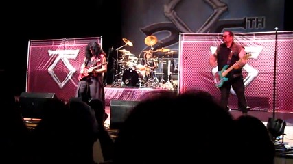 Twisted Sister - Captain Howdy