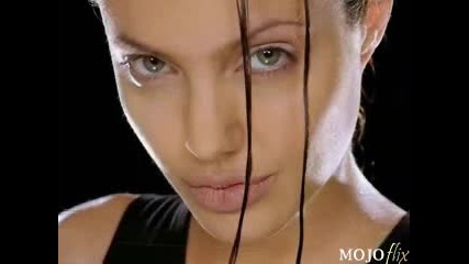 Изумителната Анджелина Джоли