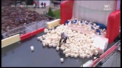 Mega Jump Eiffel Tower - World Record 