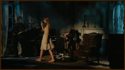 (hd) Taylor Swift - Innocent - Mtv Video Music Awards 2010+линк за сваляне 