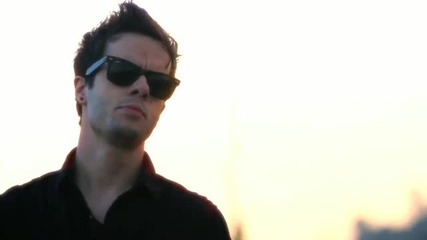 Travis Garland - Believe (acoustic) - Live 