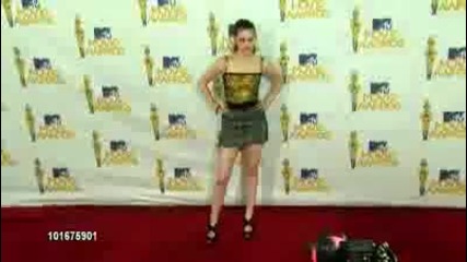 Kristen Stewart on the red carpet at the Mtv Movie awards 10 