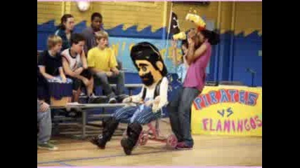 Hannah Montana Pics Part 3