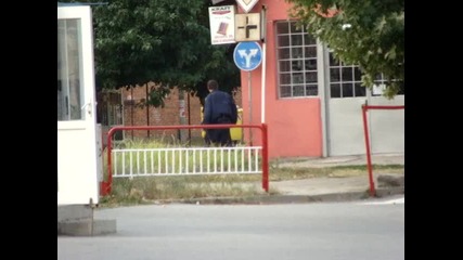 Полицай гони плъх в Ямбол 