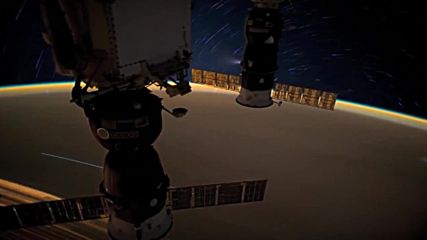 Красотата на Земята от космоса ( Чугунный скороход - Затмение Фобоса )