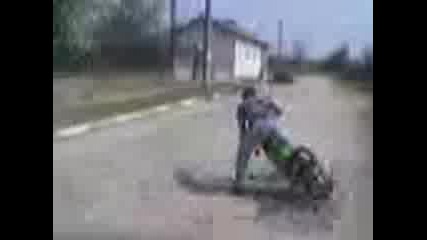 Видео000.3gp
