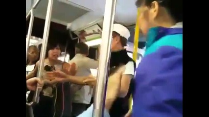 Бой в автобус - смях