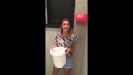 Ice Bucket Challenge - Helena Bordon