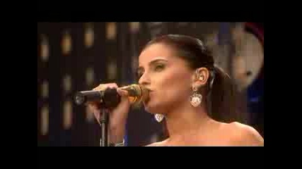 Nelly Furtado Say It Right Concert Diana