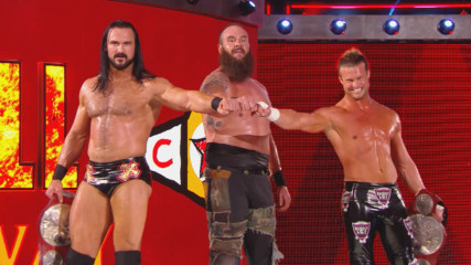 Braun Strowman, Dolph Ziggler & Drew McIntyre mock The Shield after Raw: WWE.com Exclusive, Sept. 3, 2018