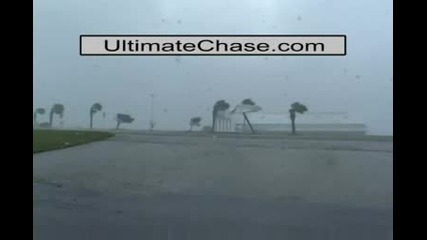 Урагана Чарли - кадри !!! 