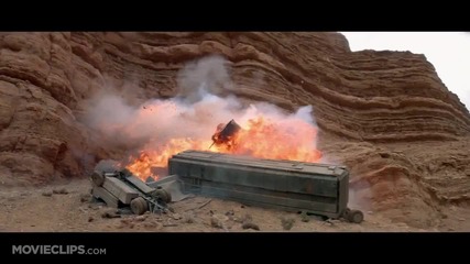 Универсален Войник / Престрелки и гонитби с камиона и полицейския автобус