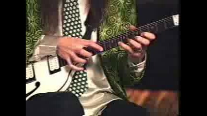 Paul Gilbert - Guitar Lesson